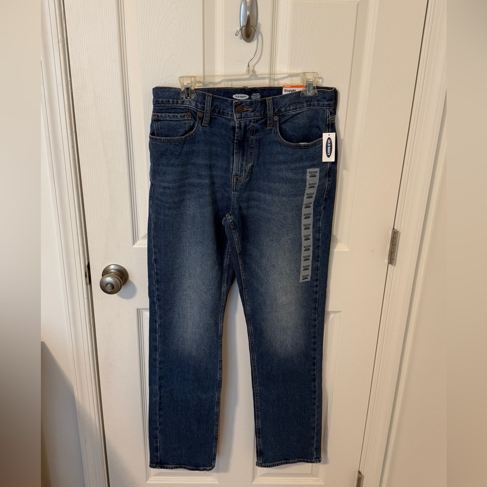 Old Navy NWT Men’s Built-In Flex Straight Jeans 31x32